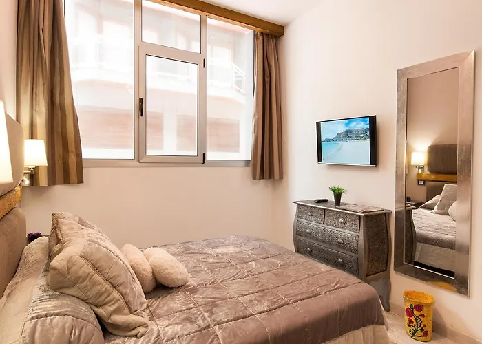 La Barca M&b Ii Close To Canteras By Villagrancanaria *