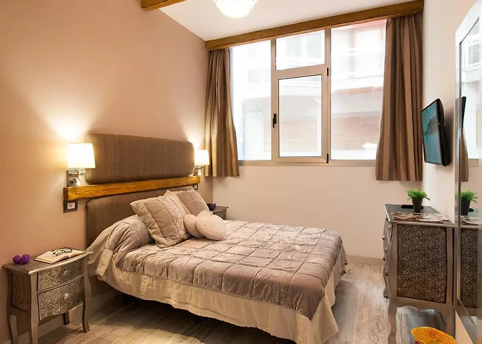 La Barca M&b Ii Close To Canteras By Villagrancanaria * Las Palmas de Gran Canaria